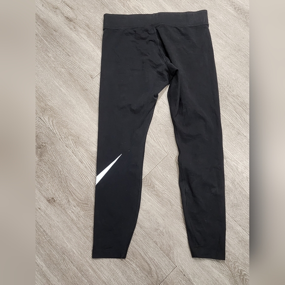 Nike Leggings - Picture 3 of 3